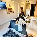 Travellers Beautiful Elen Agios Gordios Sea אגיוס גורדיוס