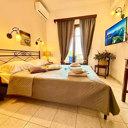 Aparthotel Travellers 2025 Sea View Agios Gordios Studios&apartments *