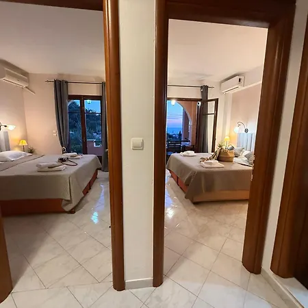 Aparthotel Travellers 2025 Sea View Agios Gordios Studios&apartments