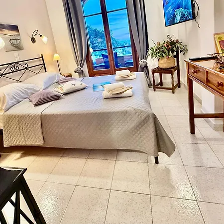 Travellers Beautiful Elen Agios Gordios Sea Apartmanhotel