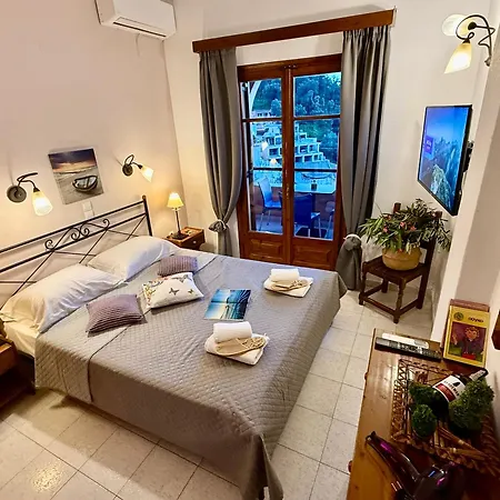 Travellers Beautiful Elen Agios Gordios Sea Aparthotel