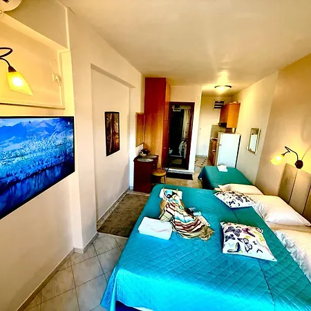 Travellers Beautiful Elen Agios Gordios Sea